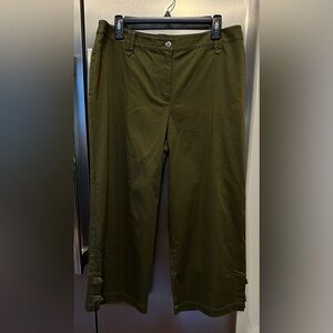 Additions by chicos olive green cropped Capri pants Chico’s size 2 or Large 12
